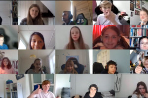 Alle elever skal nu i skole igen