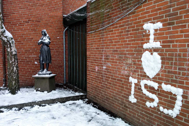 ISJ på væggen